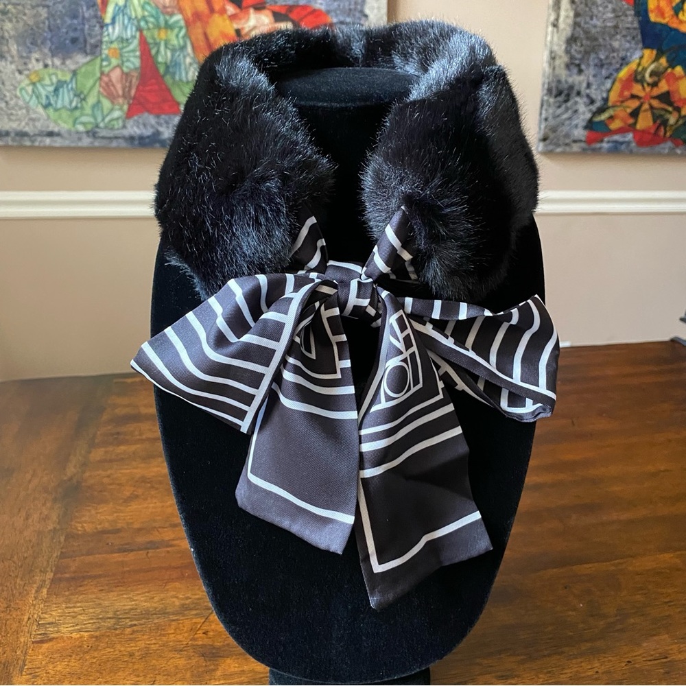 Faux Fur Collar Scarf with Polyester Tie